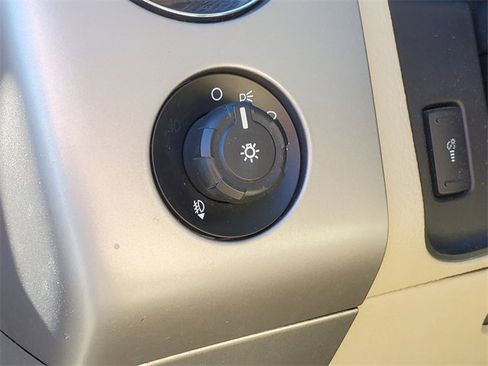 Used 2016 Ford Expedition EL Limited w/ Equipment Group 301A image 17