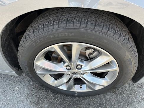 Used 2023 Dodge Charger SXT w/ Cold Weather Package image 17