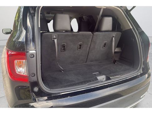 Used 2020 Honda Pilot Touring image 18