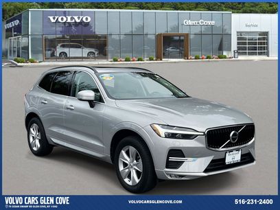 Used 2022 Volvo XC60 B5 Momentum w/ Climate Package