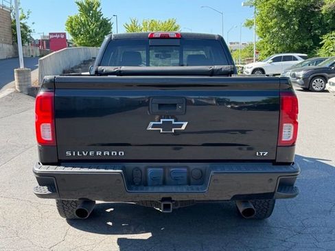 Used 2017 Chevrolet Silverado 1500 LTZ Z71 w/ LTZ Plus Package AWD/4WD image 4