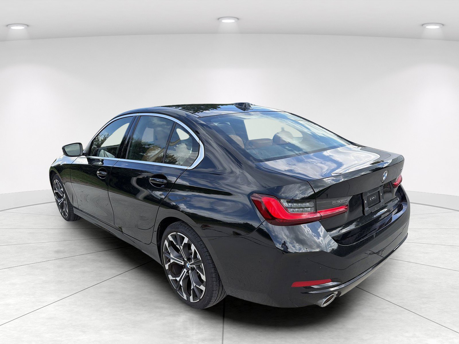 Used 2026 BMW 330i Sedan RWD image 6