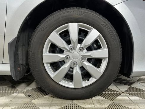 Used 2023 Toyota Camry LE FWD image 9