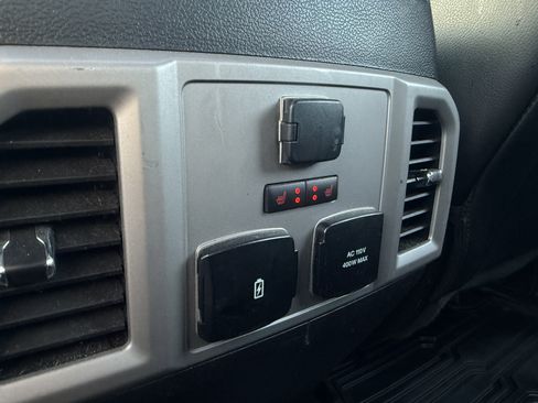 Used 2019 Ford F350 Lariat w/ Lariat Ultimate Package image 30