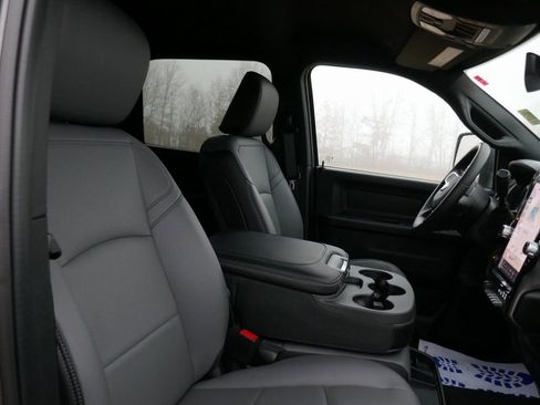 New 2026 RAM 2500 Tradesman AWD/4WD image 12