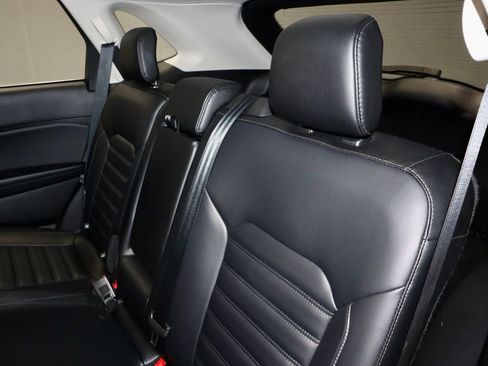 Certified 2024 Ford Edge SEL image 22