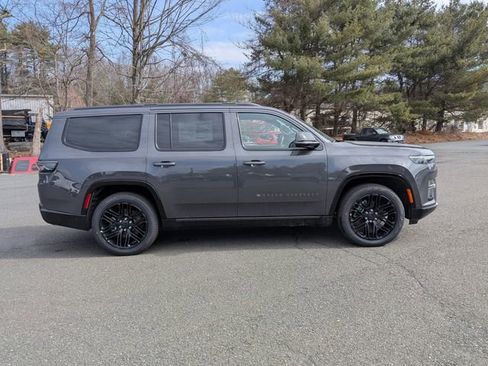New 2026 Jeep Grand Wagoneer Limited AWD/4WD image 4