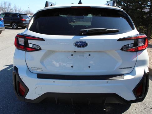 Used 2024 Subaru Crosstrek 2.0i Premium AWD/4WD image 9