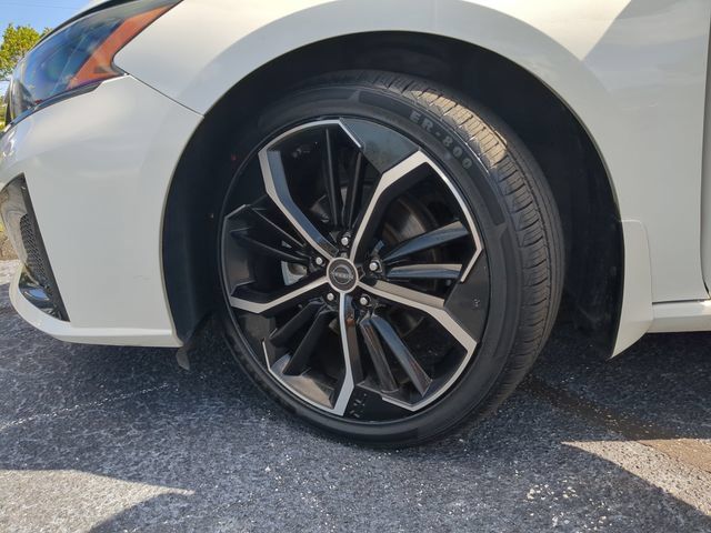 Used 2024 Nissan Altima 2.5 SR w/ SR Premium Package FWD image 37