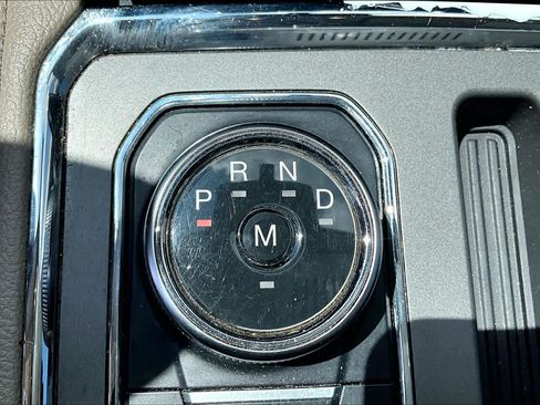 Used 2018 Ford Expedition XLT w/ Equipment Group 202A RWD image 35