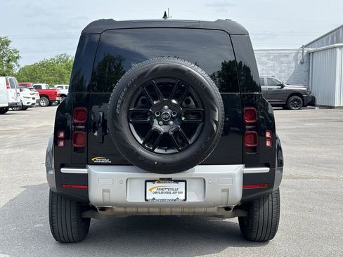 Used 2025 Land Rover Defender 110 S AWD/4WD image 6