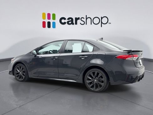 Used 2025 Toyota Corolla SE image 3