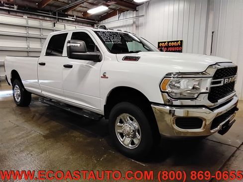 Used 2023 RAM 3500 Tradesman AWD/4WD image 4