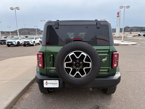 Used 2024 Ford Bronco Outer Banks image 3