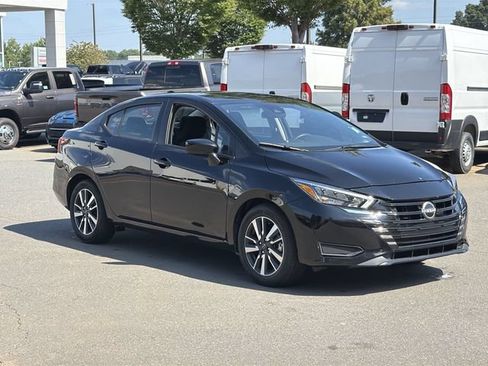 Used 2025 Nissan Versa SV FWD image 14