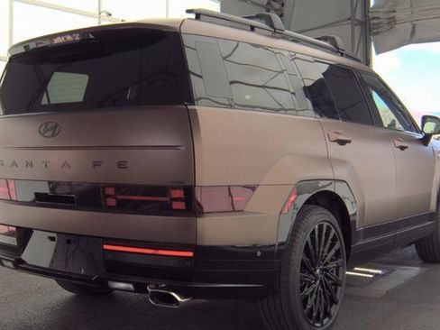 Used 2025 Hyundai Santa Fe Calligraphy image 3