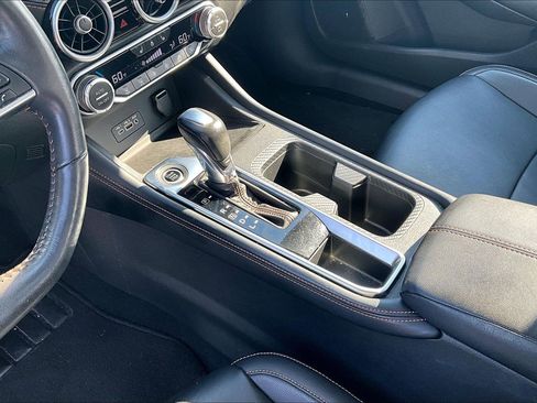 Used 2020 Nissan Sentra SR w/ Premium Package FWD image 18