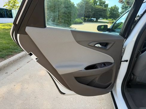 Used 2016 Chevrolet Malibu LS FWD image 17