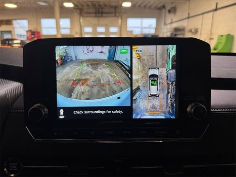 Used 2023 Mitsubishi Outlander SE image 18