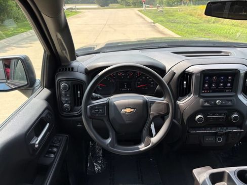 Used 2021 Chevrolet Silverado 1500 Custom AWD/4WD image 40