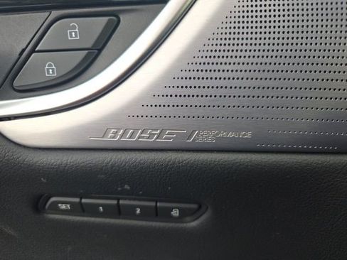 Used 2025 Cadillac XT5 Premium Luxury image 38