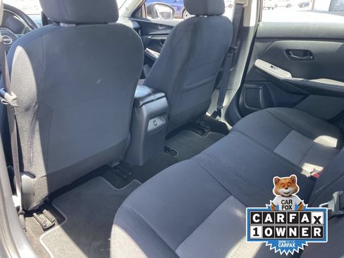 Used 2024 Nissan Sentra SV FWD image 18