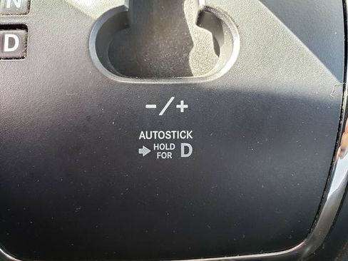 Used 2015 Jeep Patriot Latitude AWD/4WD image 29