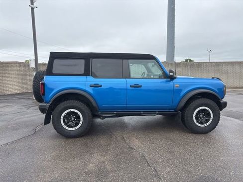 Used 2023 Ford Bronco Badlands AWD/4WD image 8