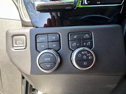 Certified 2024 GMC Sierra 1500 Elevation w/ Elevation Premium Package AWD/4WD image 37