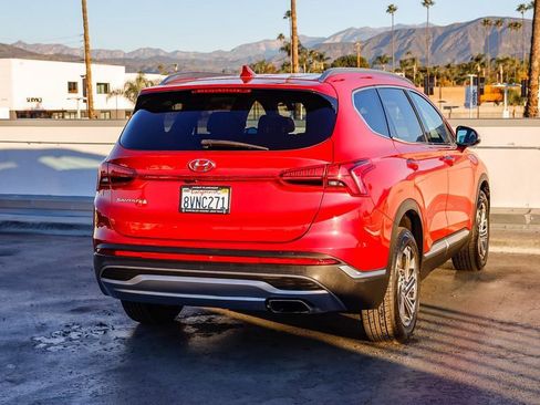 Used 2021 Hyundai Santa Fe SEL w/ Convenience Package image 9