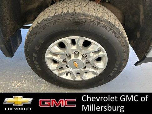 Used 2024 Chevrolet Silverado 3500 LTZ w/ LTZ Plus Package AWD/4WD image 9