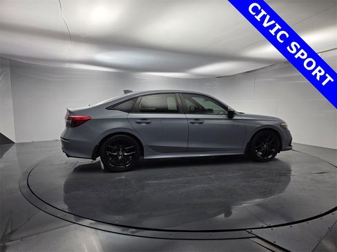 Used 2022 Honda Civic Sport image 14