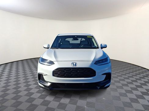 Used 2024 Honda HR-V LX image 2