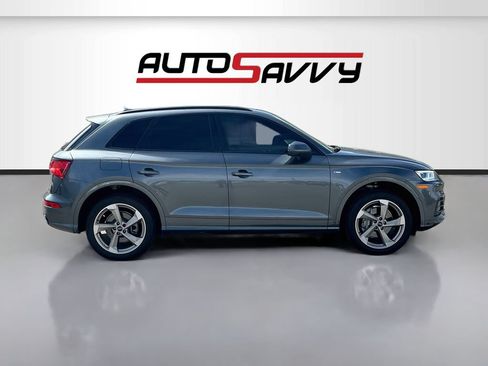 Used 2020 Audi Q5 2.0T Titanium Premium Plus w/ Premium Plus Package AWD/4WD image 8