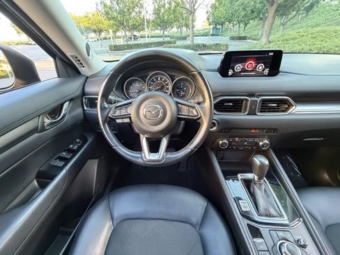 Used 2017 MAZDA CX-5 Touring w/ Preferred Equipment Package AWD/4WD image 15