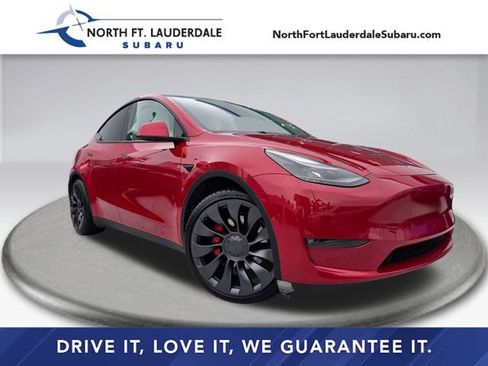 Used 2022 Tesla Model Y Performance AWD/4WD image 1