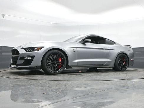Used 2022 Ford Mustang Shelby GT500 w/ Technology Package RWD image 45