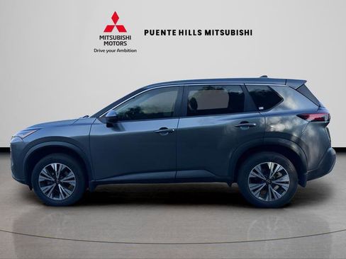 Used 2022 Nissan Rogue SV image 8