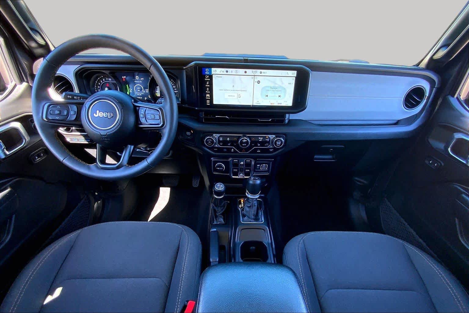 Used 2024 Jeep Wrangler Unlimited w/ Convenience Group AWD/4WD image 16