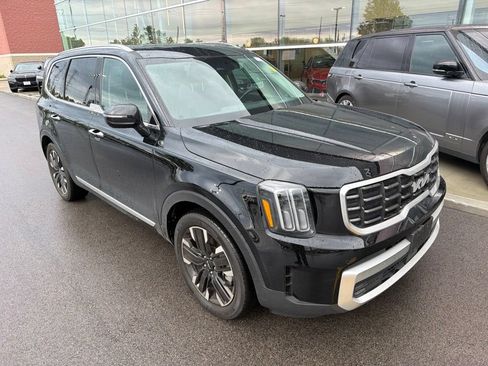 Used 2024 Kia Telluride SX Prestige w/ Towing Package AWD/4WD image 3