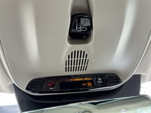 Used 2021 Volvo S90 T6 Inscription image 44