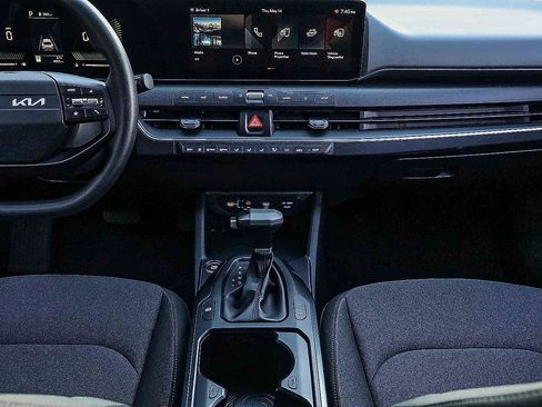 Certified 2025 Kia K4 FWD image 10