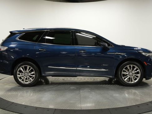 Used 2023 Buick Enclave Avenir w/ Avenir Technology Package AWD/4WD image 10