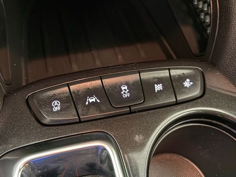 Used 2023 Chevrolet TrailBlazer RS FWD image 32