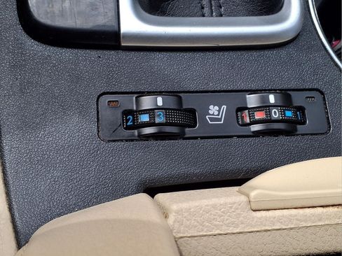 Used 2018 Toyota Highlander Limited Platinum w/ Protection Package #3 AWD/4WD image 19
