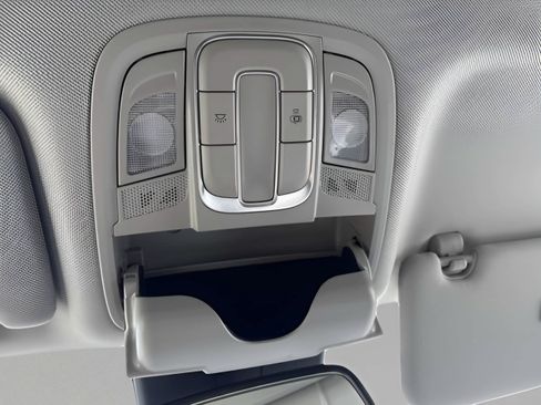 Used 2019 Hyundai Santa Fe SEL w/ Cargo Package FWD image 18