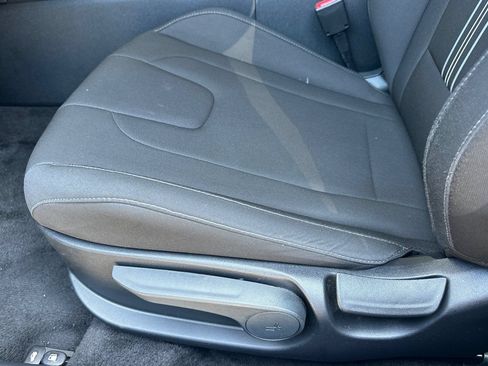 Used 2026 Hyundai Elantra Sport FWD image 13