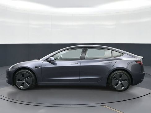 Used 2021 Tesla Model 3 Standard Range Plus RWD image 5