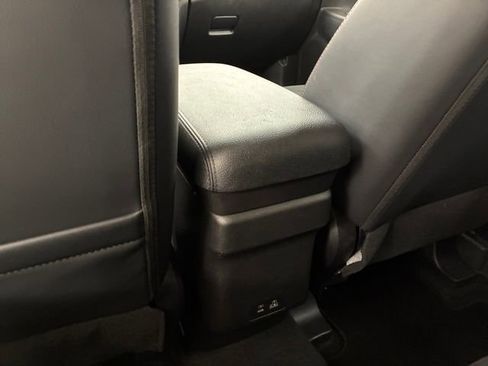 Used 2024 Mitsubishi Outlander Sport SE AWD/4WD image 19