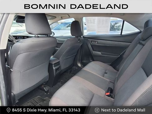 Used 2019 Toyota Corolla SE image 9